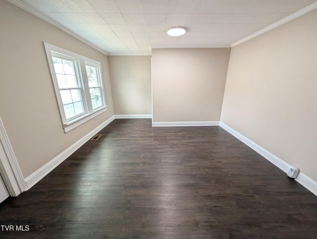 1514 West Sullivan Street, Kingsport, TN 37660