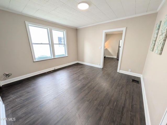 1514 West Sullivan Street, Kingsport, TN 37660