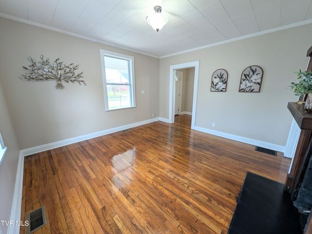 1514 West Sullivan Street, Kingsport, TN 37660