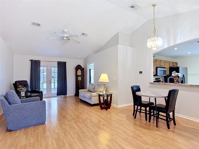39033 6TH AVE, Zephyrhills, FL 33542