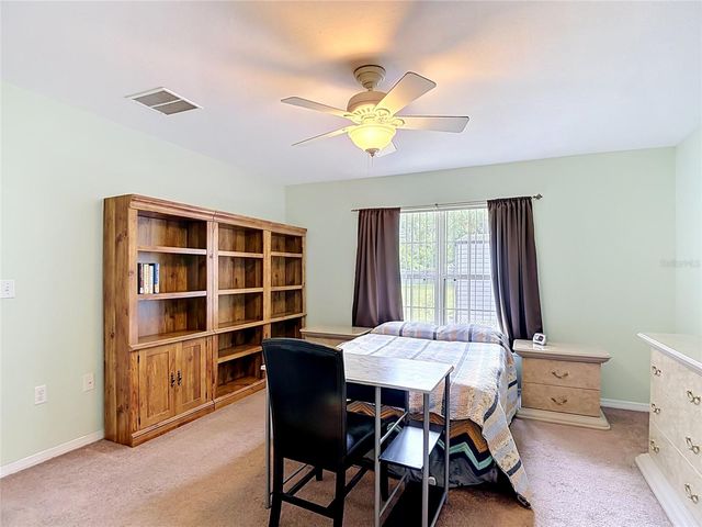 39033 6TH AVE, Zephyrhills, FL 33542