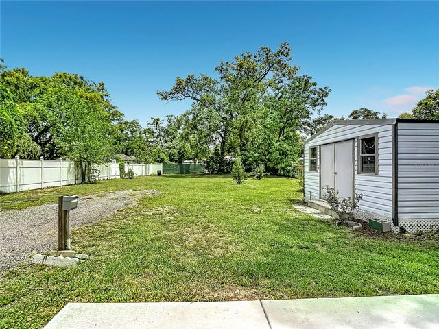 39033 6TH AVE, Zephyrhills, FL 33542