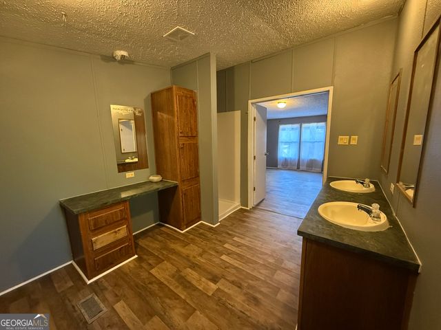 290 Forestwood Drive, Macon, GA 31217