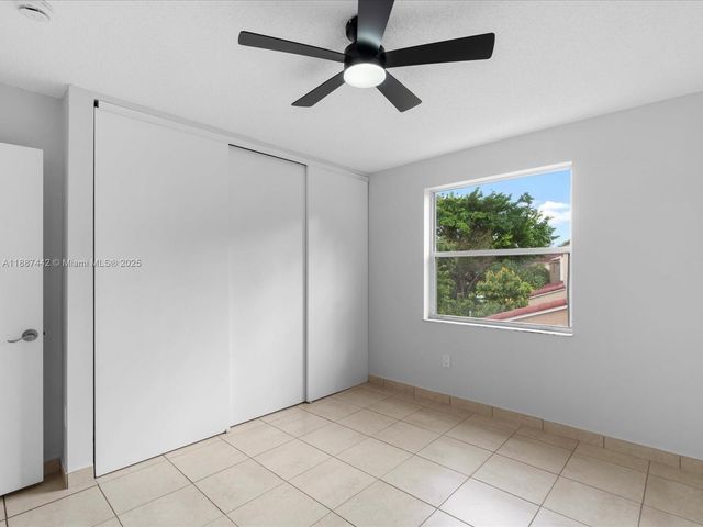 417 NW 87th Ln, Coral Springs, FL 33071