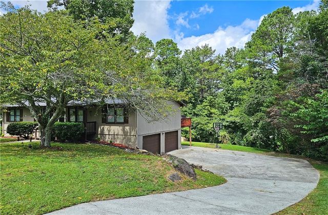 6683 Kellogg Drive, Acworth, GA 30102