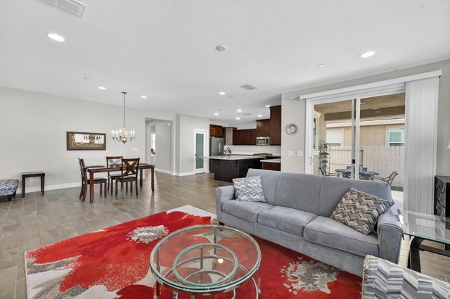 3510 Edington Dr, Rancho Cordova, CA 95742