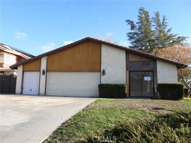 13665 Driftwood, Victorville, CA 92395