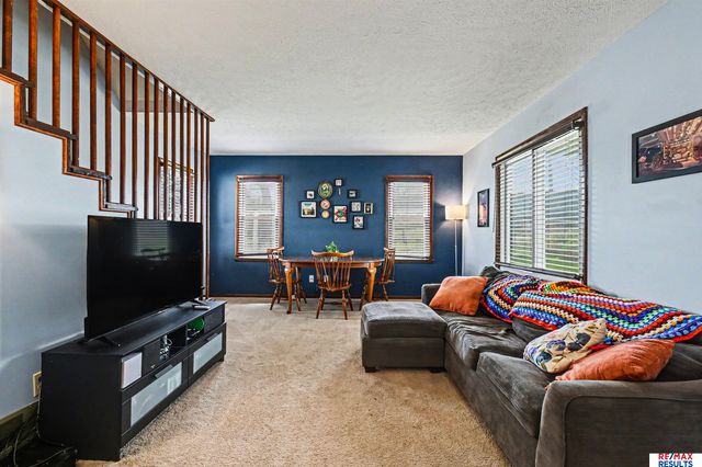 8325 State Street, Ralston, NE 68127