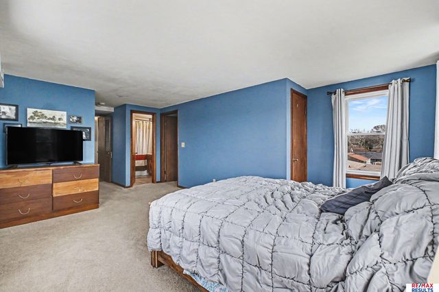 8325 State Street, Ralston, NE 68127