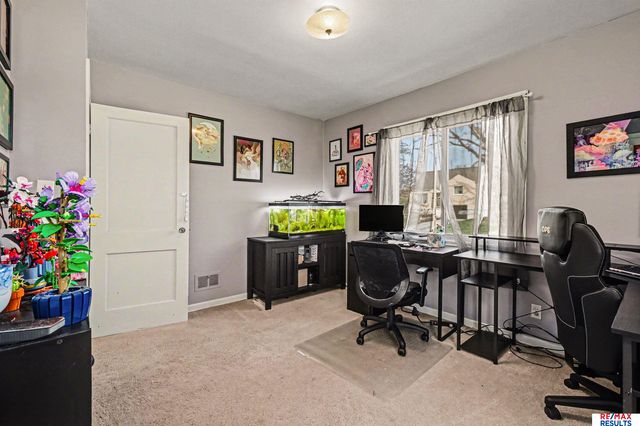 8325 State Street, Ralston, NE 68127