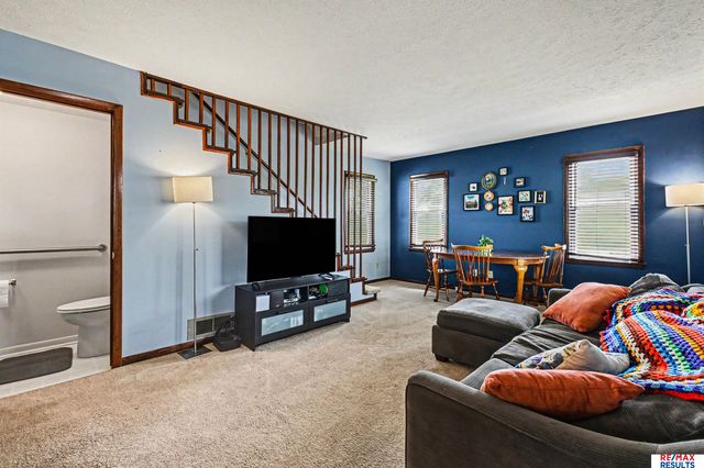 8325 State Street, Ralston, NE 68127