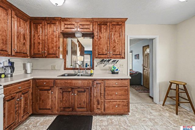 8325 State Street, Ralston, NE 68127