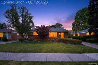 1616 Connie Avenue, Madison Heights, MI 48071