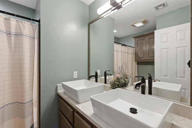 1700 Sandpiper Drive, Blanchard, OK 73010