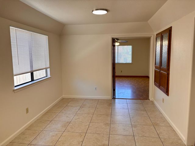 1647 E Serena Avenue, Fresno, CA 93720