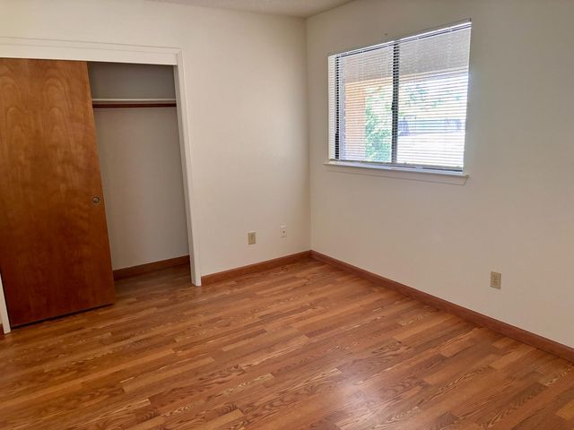 1647 E Serena Avenue, Fresno, CA 93720