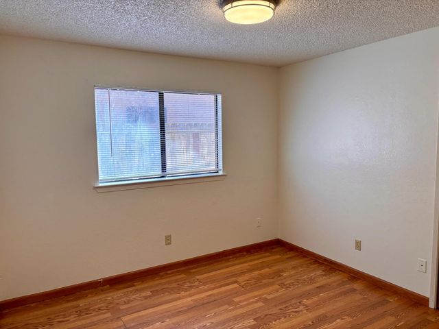 1647 E Serena Avenue, Fresno, CA 93720