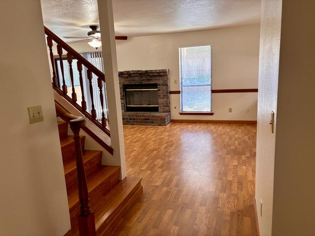 1647 E Serena Avenue, Fresno, CA 93720