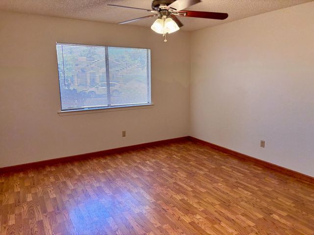 1647 E Serena Avenue, Fresno, CA 93720
