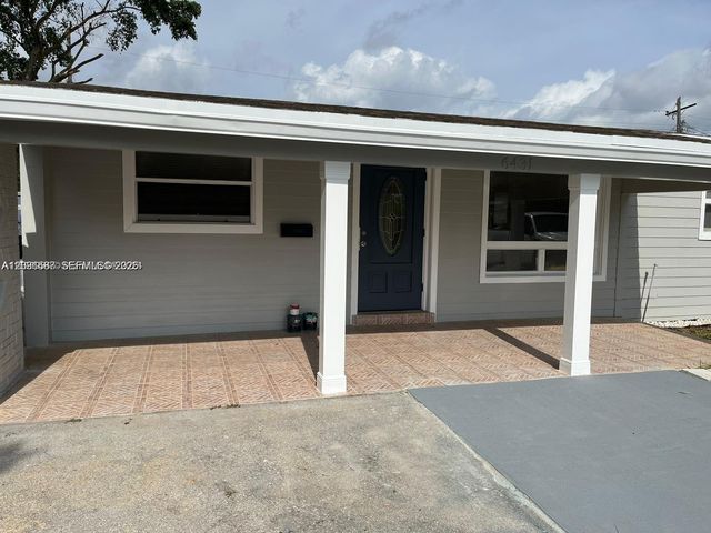 6431 Hayes St, Hollywood, FL 33024