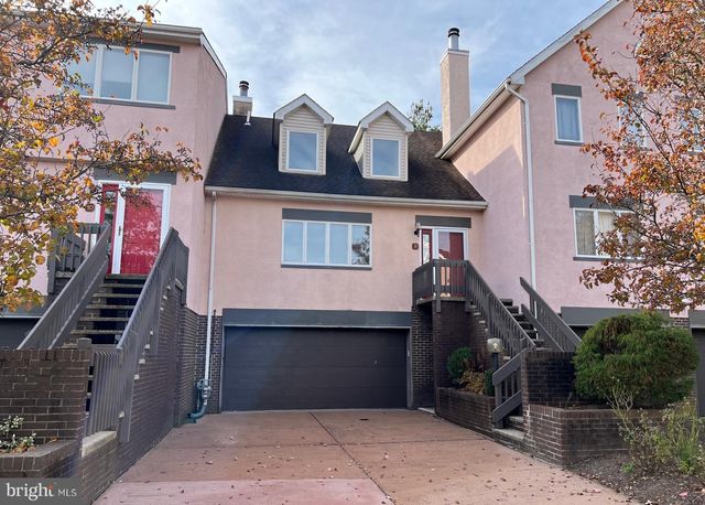 9 HANOVER CT, Princeton, NJ 08540