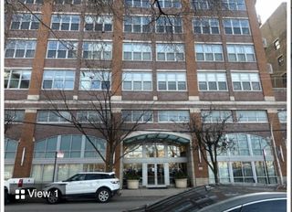 933 W Van Buren Street 302, Chicago, IL 60607