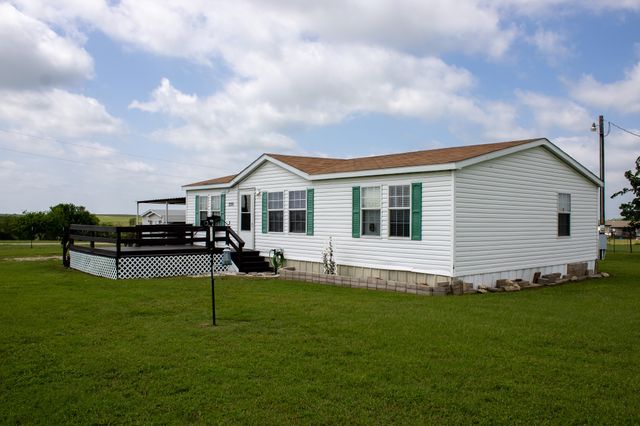 226 Happy Trail Court, Rhome, TX 76078