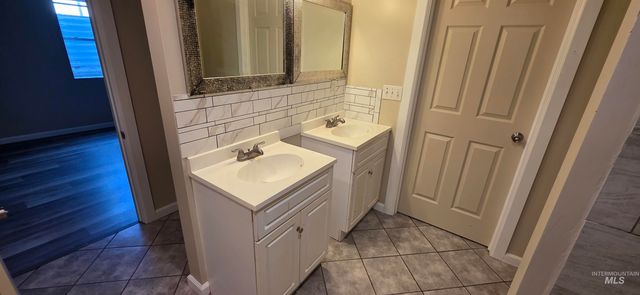 1925 Poplar Ave., Twin Falls, ID 83301