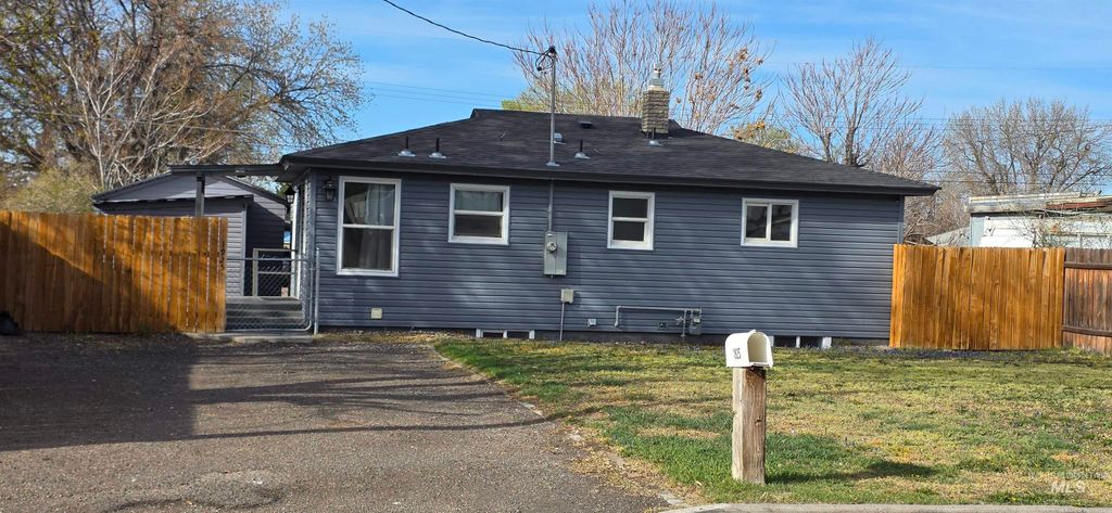 1925 Poplar Ave., Twin Falls, ID 83301