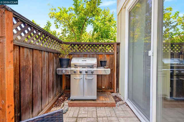 1311 Tapestry Ln, Concord, CA 94520
