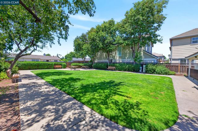 1311 Tapestry Ln, Concord, CA 94520