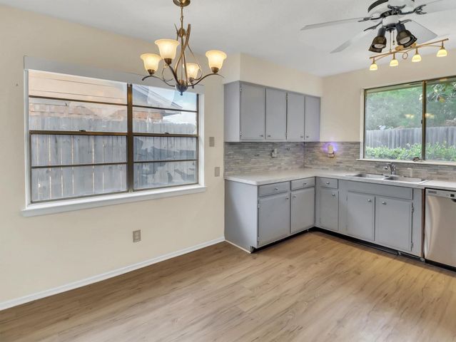 614 Tramwood Drive, Missouri City, TX 77489