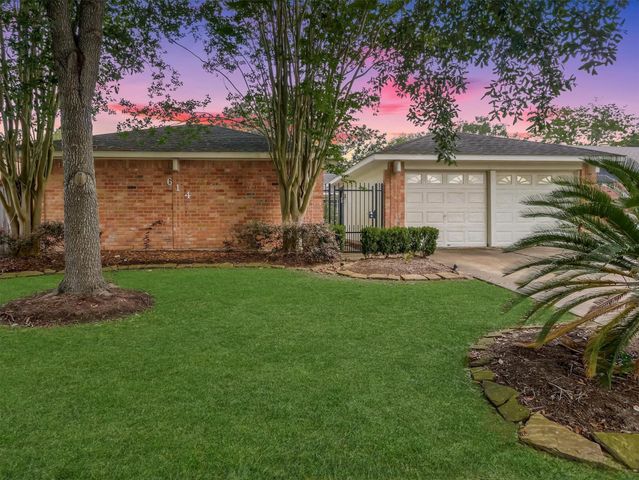 614 Tramwood Drive, Missouri City, TX 77489