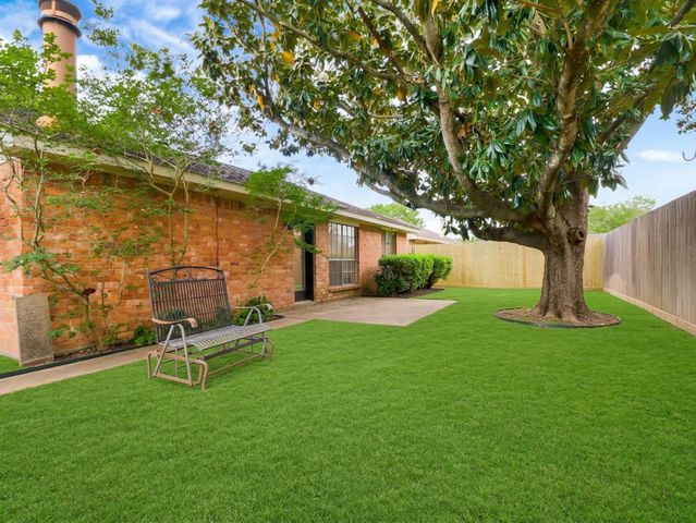 614 Tramwood Drive, Missouri City, TX 77489