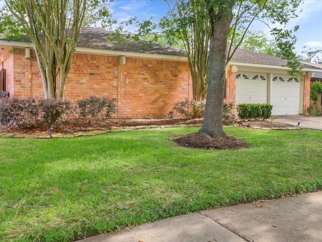 614 Tramwood Drive, Missouri City, TX 77489