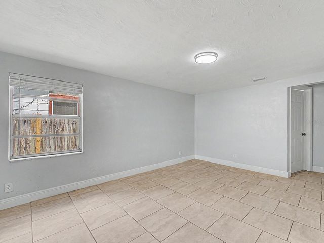 9307 N 16TH STREET, Tampa, FL 33612