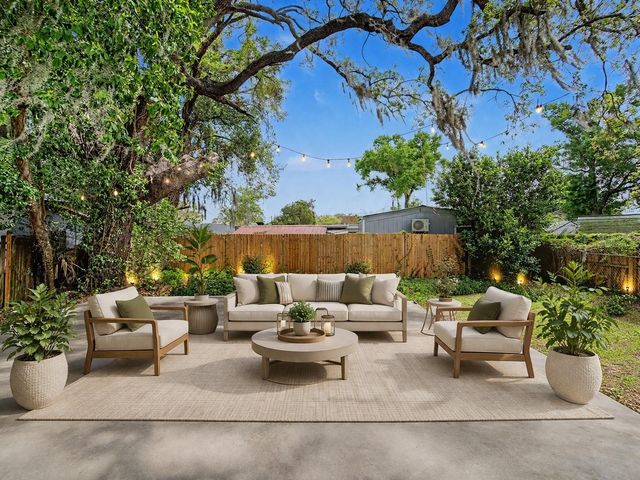 9307 N 16TH STREET, Tampa, FL 33612