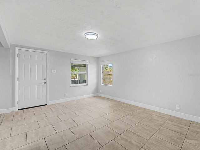 9307 N 16TH STREET, Tampa, FL 33612