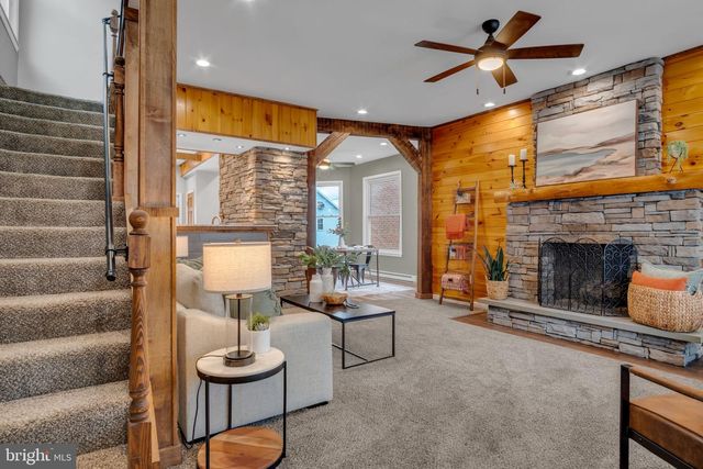 104 N HIGH ST, Duncannon, PA 17020