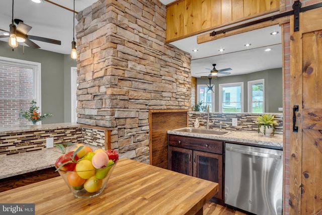 104 N HIGH ST, Duncannon, PA 17020