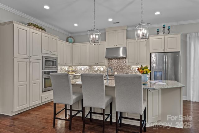 112 Chimney Rock Court, Denver, NC 28037