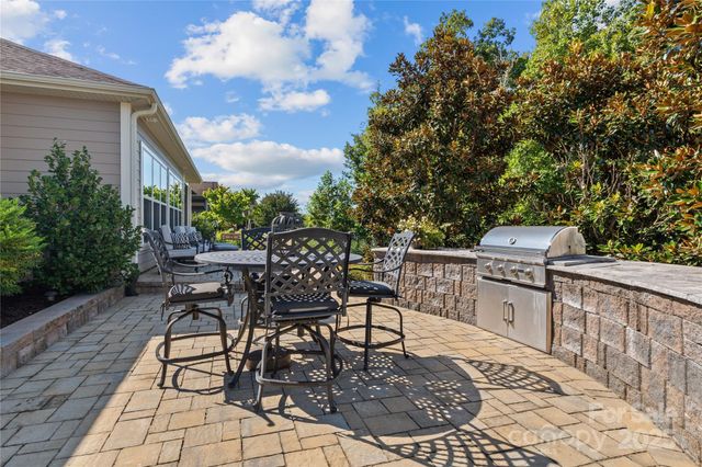 112 Chimney Rock Court, Denver, NC 28037