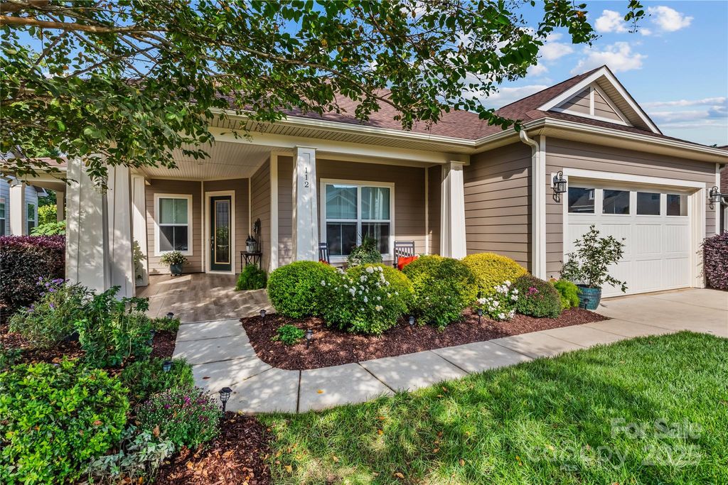 112 Chimney Rock Court, Denver, NC 28037