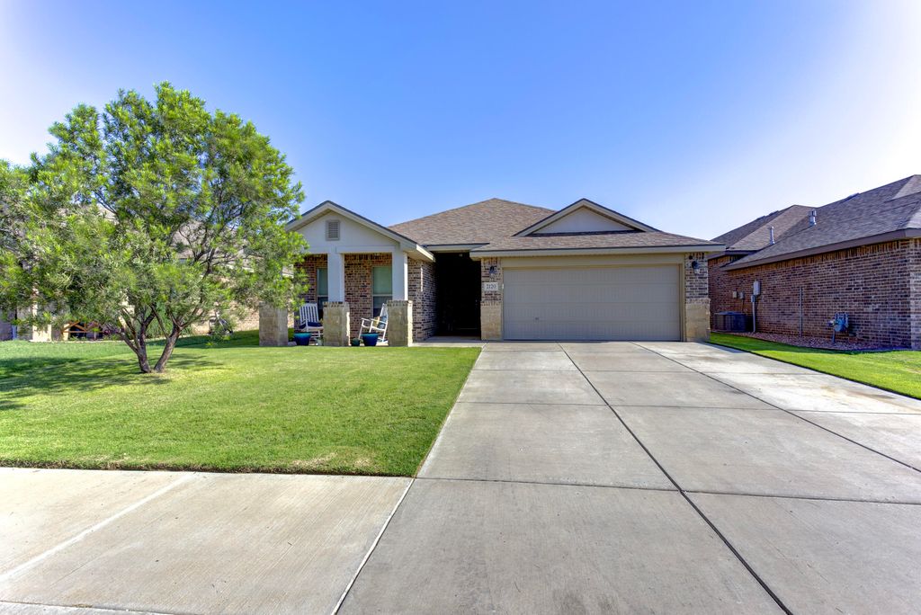 2120 136th Street, Lubbock, TX 79423
