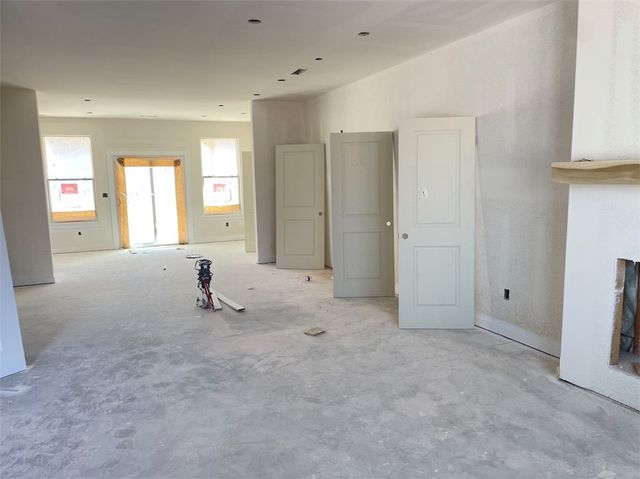 2305 N Presley Street, Siloam Springs, AR 72761