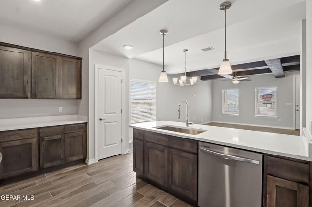 441 Miguel Payan Court, Vinton, TX 79821