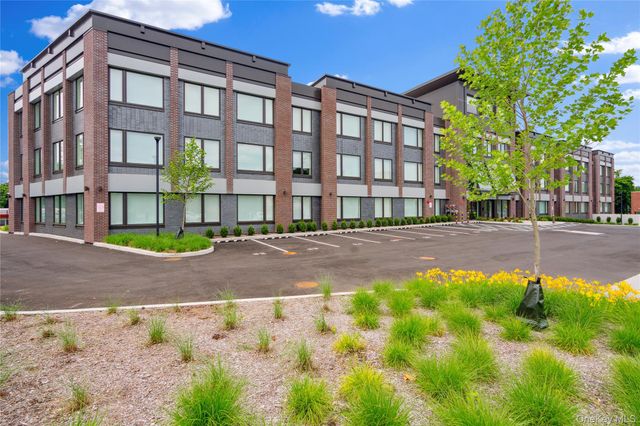 218 Middle Neck Road 211, Great Neck, NY 11021