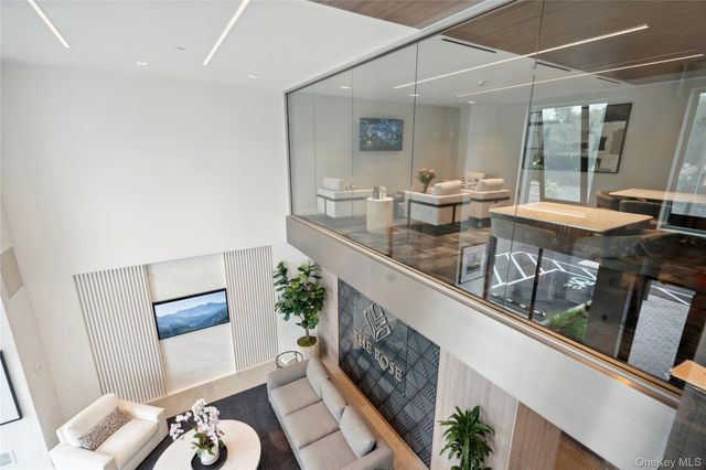 218 Middle Neck Road 211, Great Neck, NY 11021