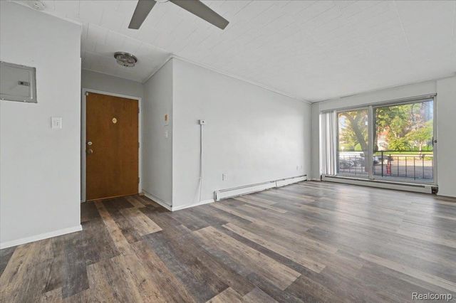 8300 E Jefferson Avenue 107, Detroit, MI 48214