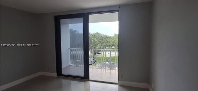 901 Hillcrest Dr 311, Hollywood, FL 33021
